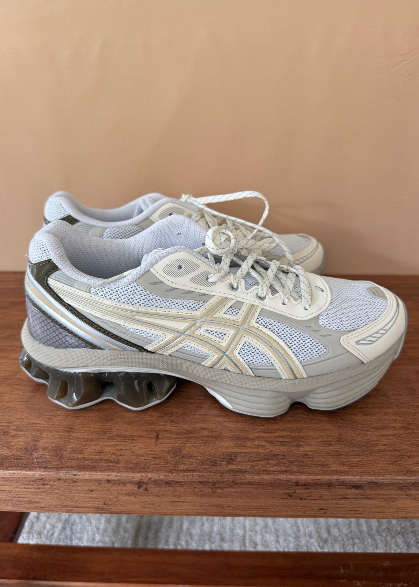 TENIS ASICS