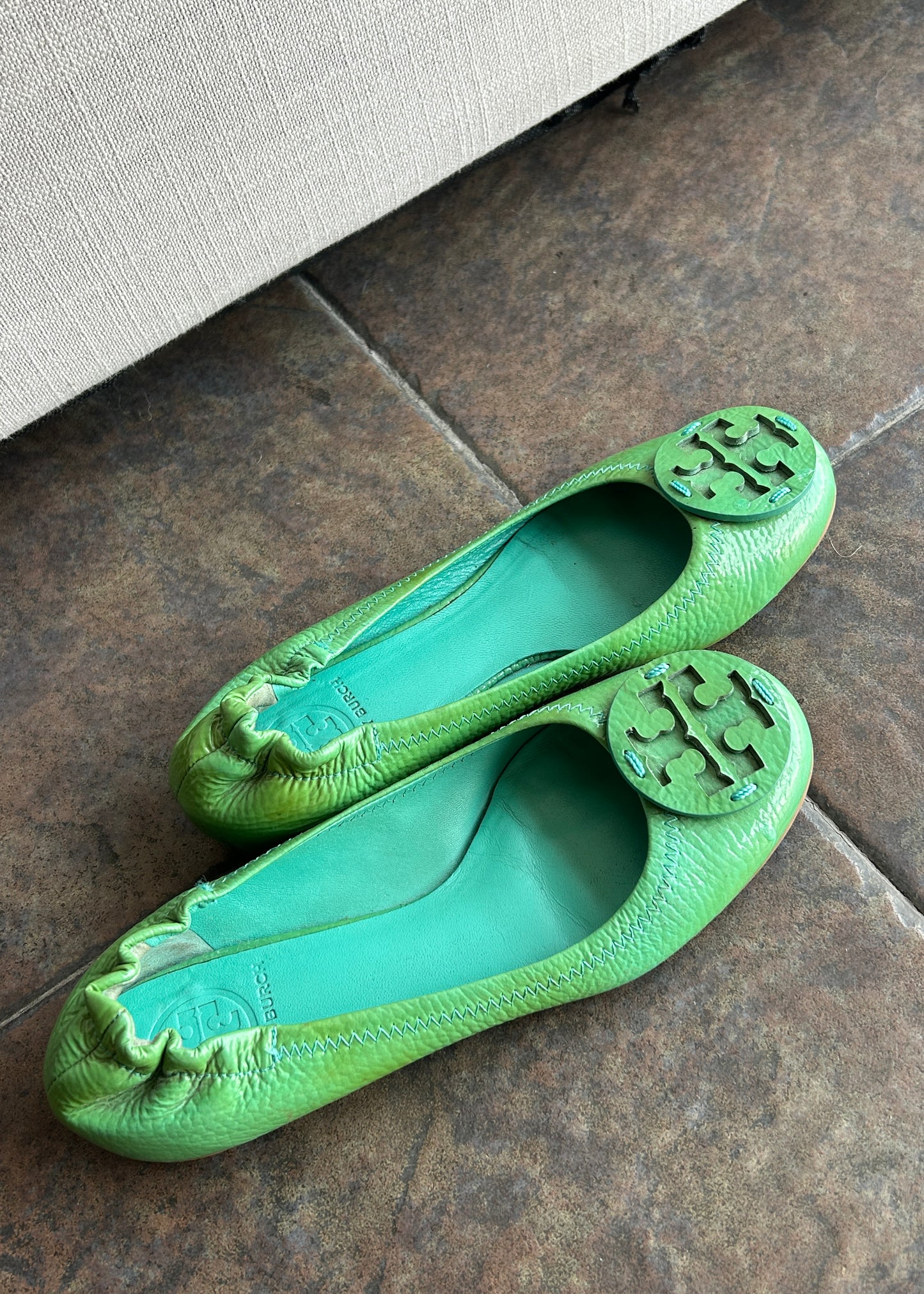 TORY BURCH GREEN FLATS