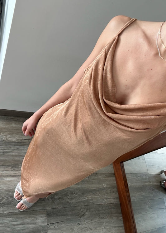 VESTIDO NUDE BRILLOSO