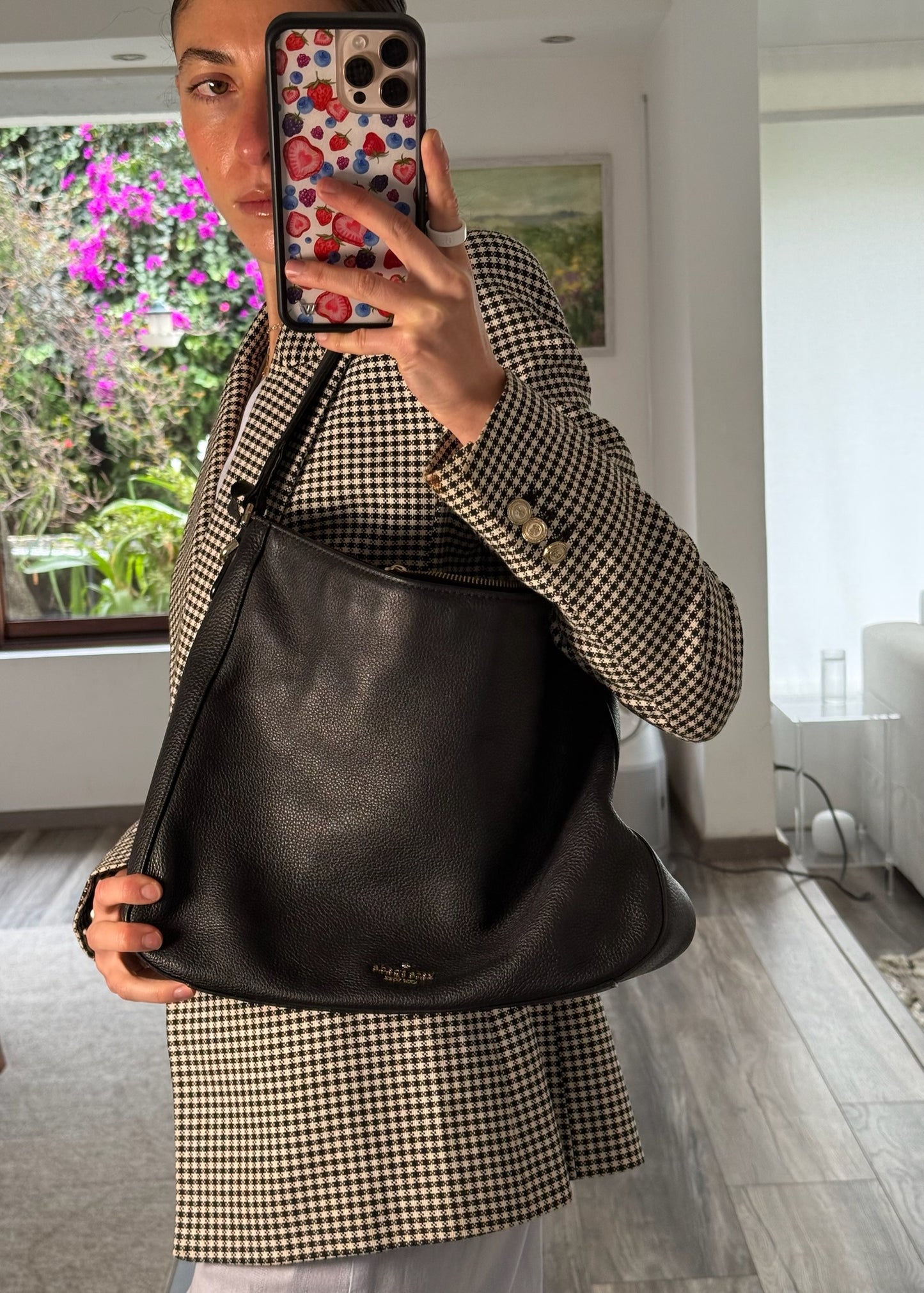 BOLSA DE HOMBRO NEGRA