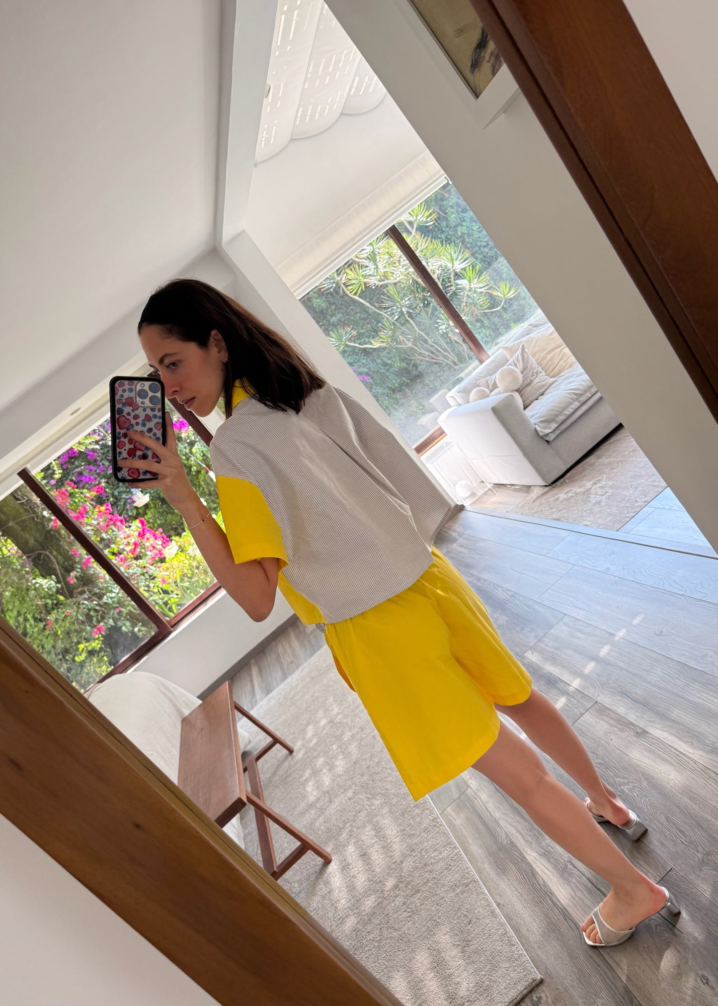 SET CAMISA Y SHORT AMARILLO