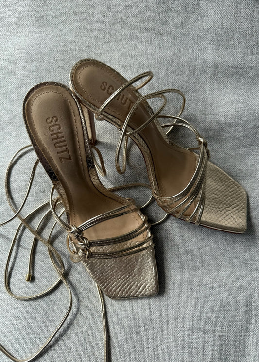 HEELED SANDALS DORADAS