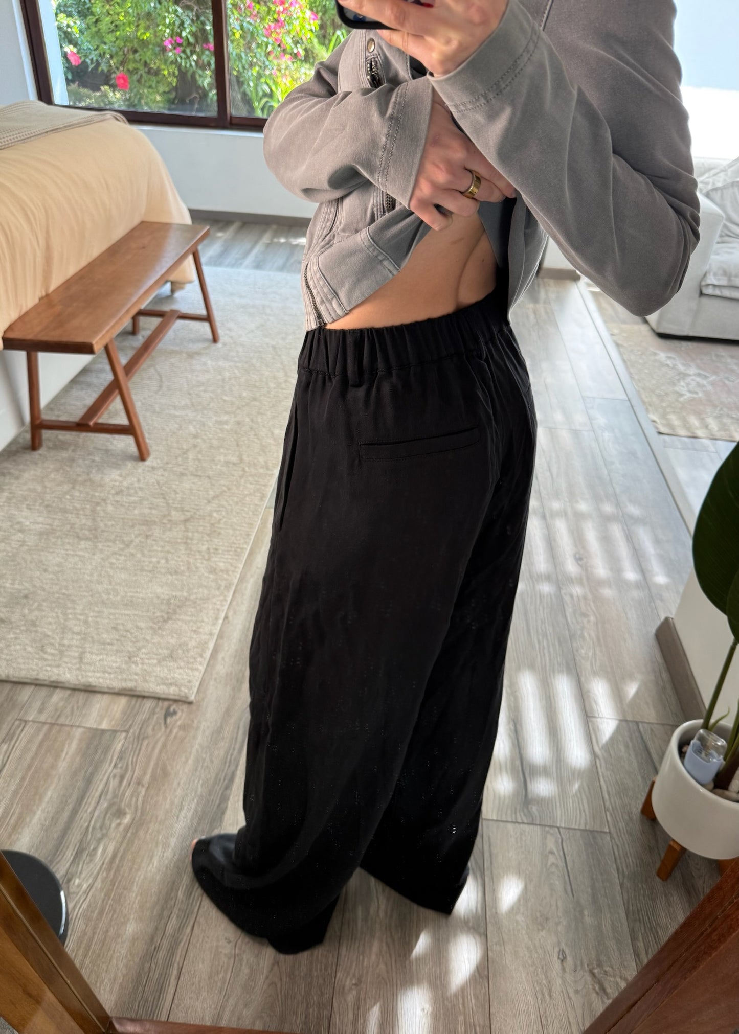PANTALÓN BÁSICO NEGRO