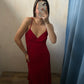 VESTIDO ROJO EN ESCOTE V