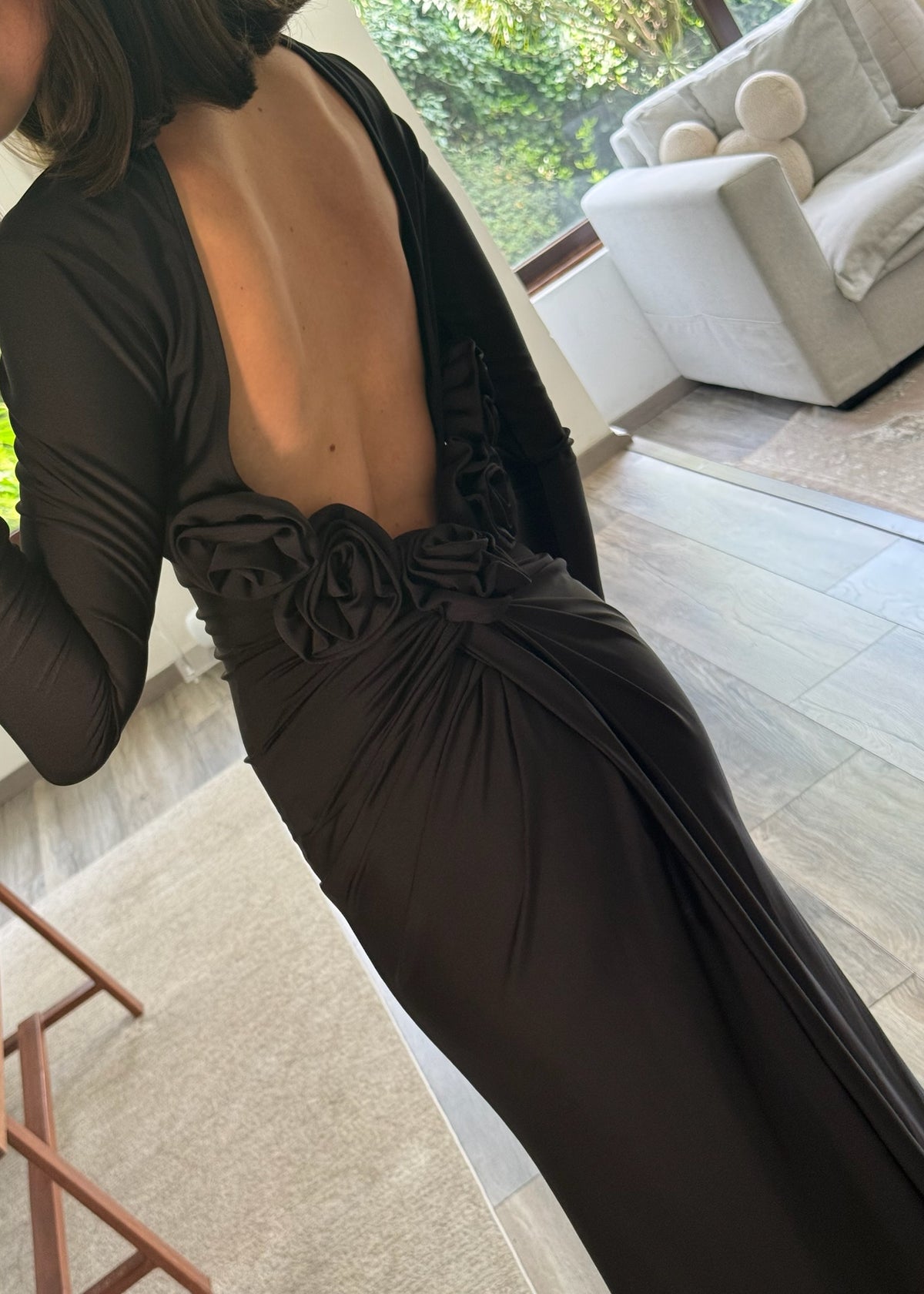 VESTIDO MAXI BACKLESS CON FLORES
