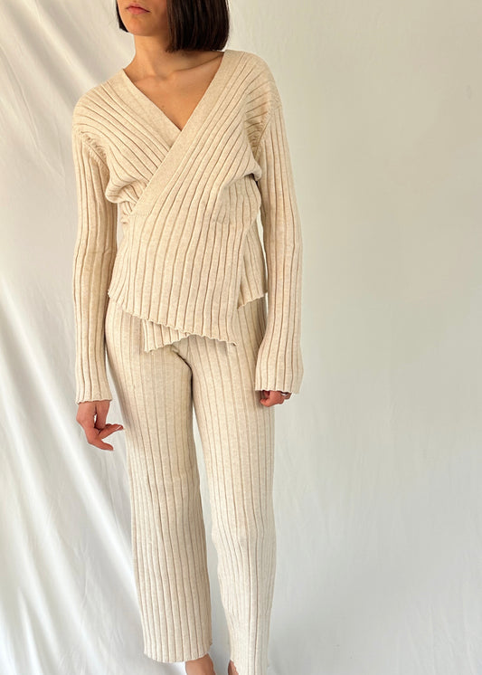 COZY KNIT SET IN CREAM COLOR