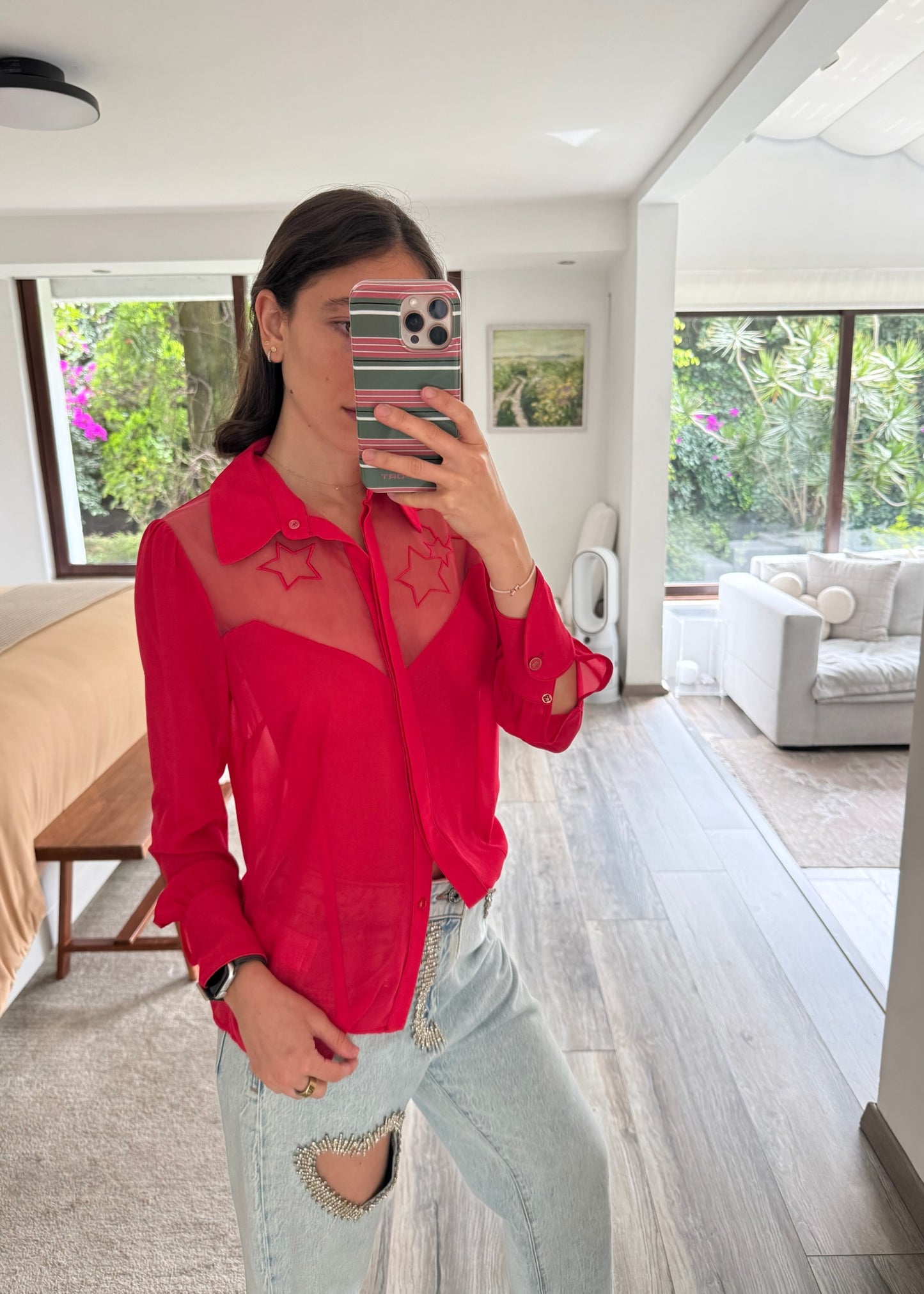 CAMISA FUCSIA CON ESTRELLAS