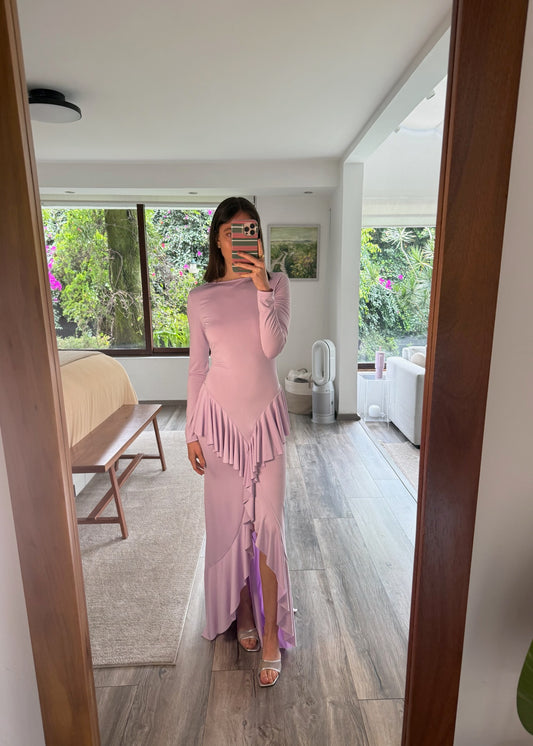 VESTIDO MAXI LILA CON OLANES