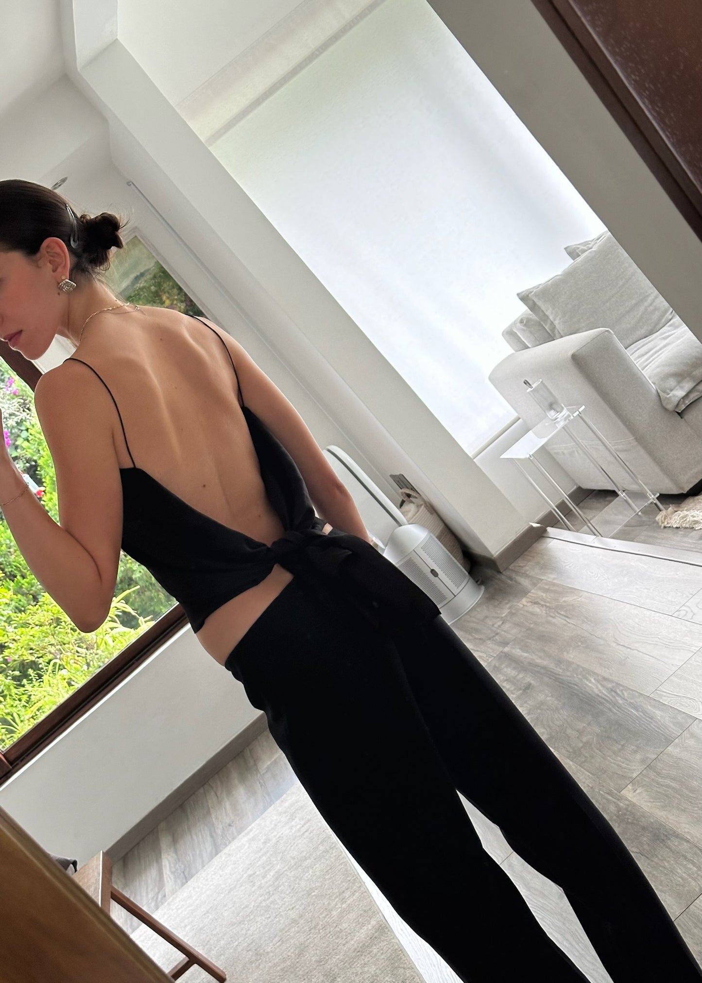 SLIP TOP BACKLESS