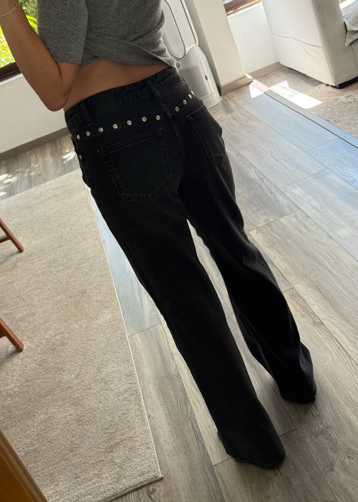 JEANS LOW RISE CON ESTOPEROLES