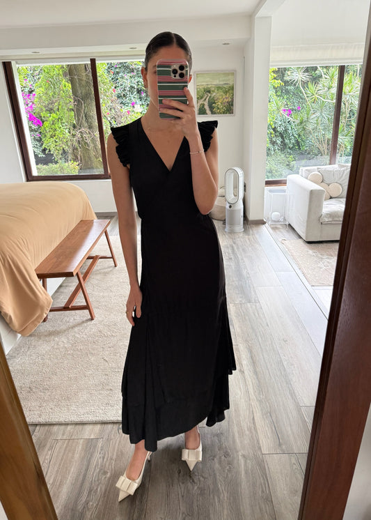 VESTIDO NEGRO CON ESCOTE