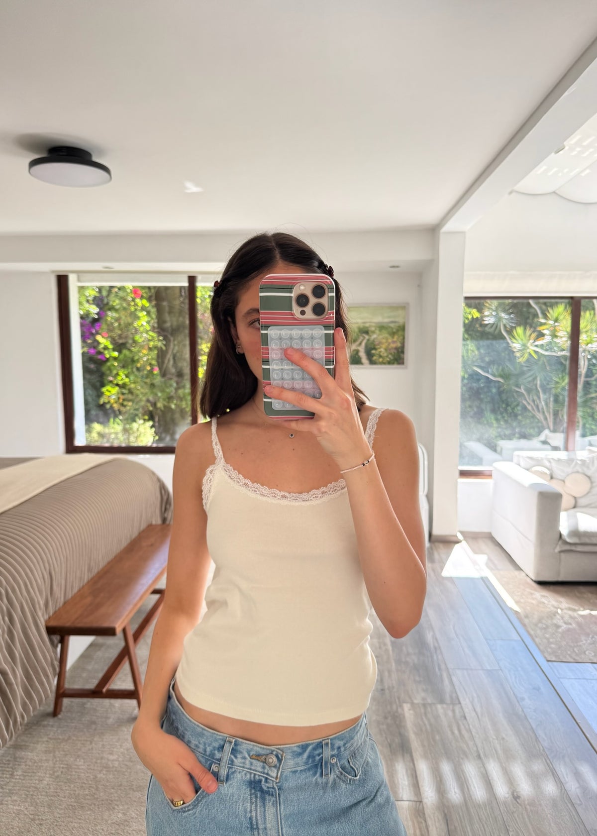 TANK TOP CREMA CON ENCAJE