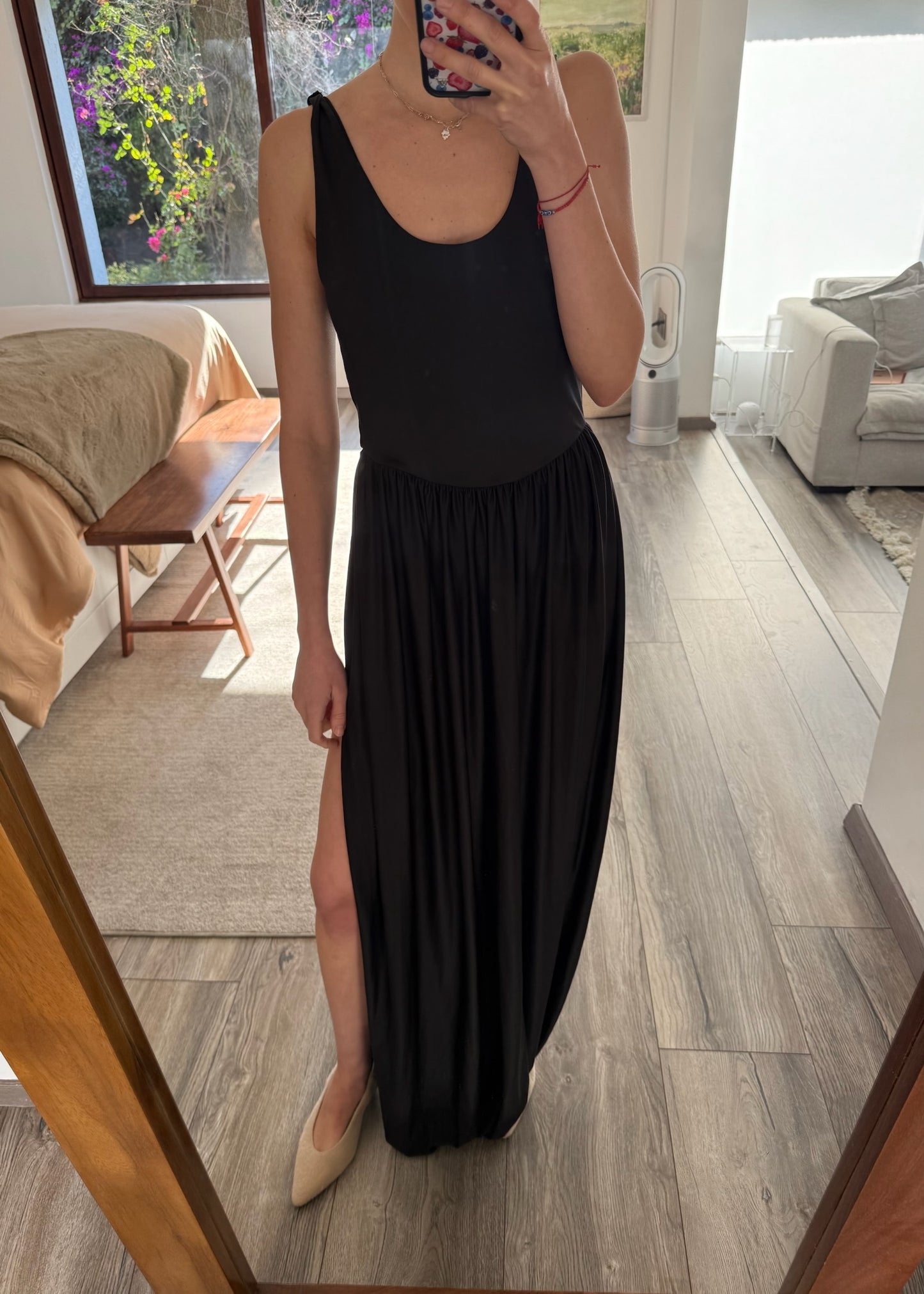 VESTIDO BOMBÓN NEGRO MIDI