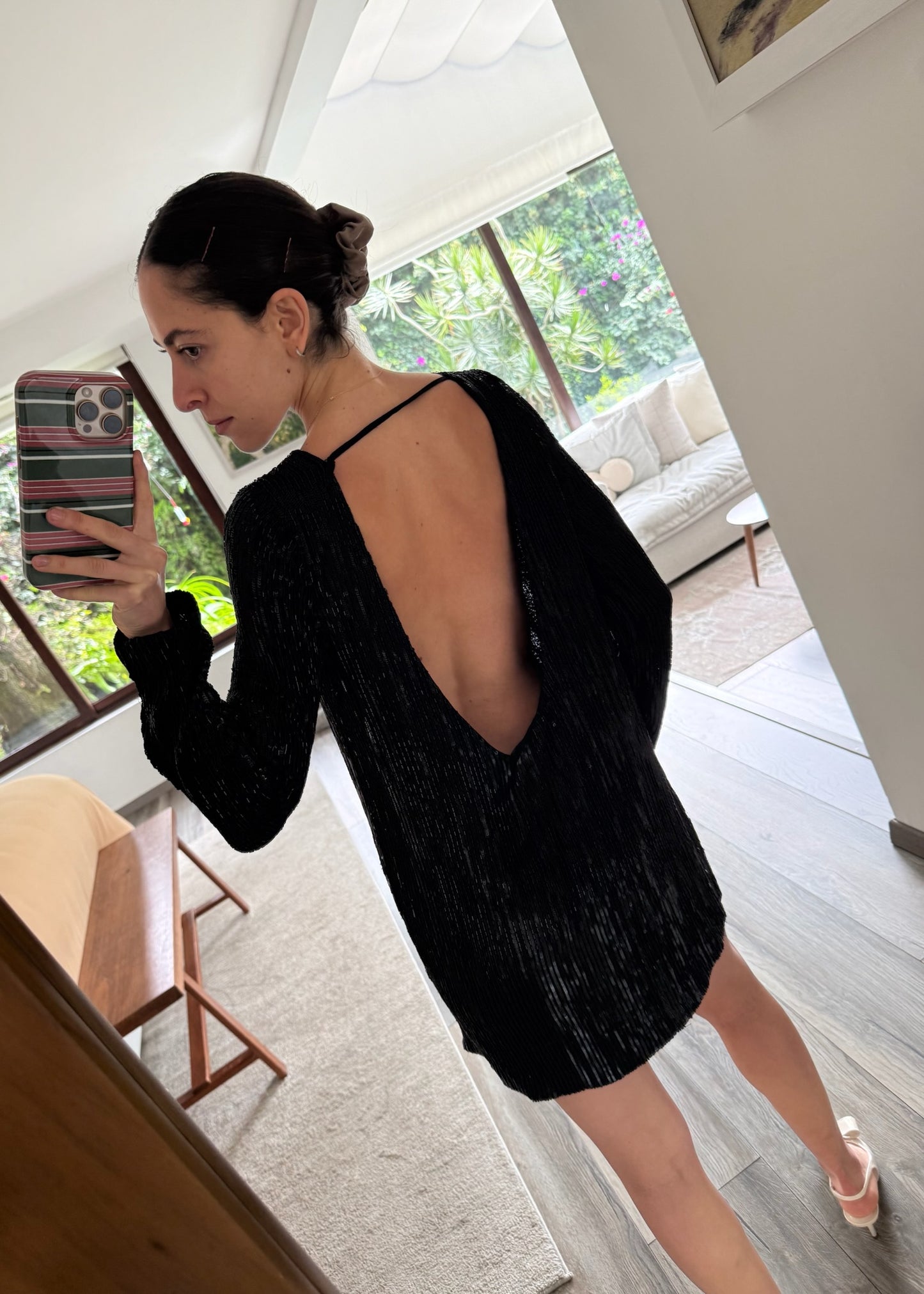 VESTIDO MINI SEQUIN MANGA LARGA