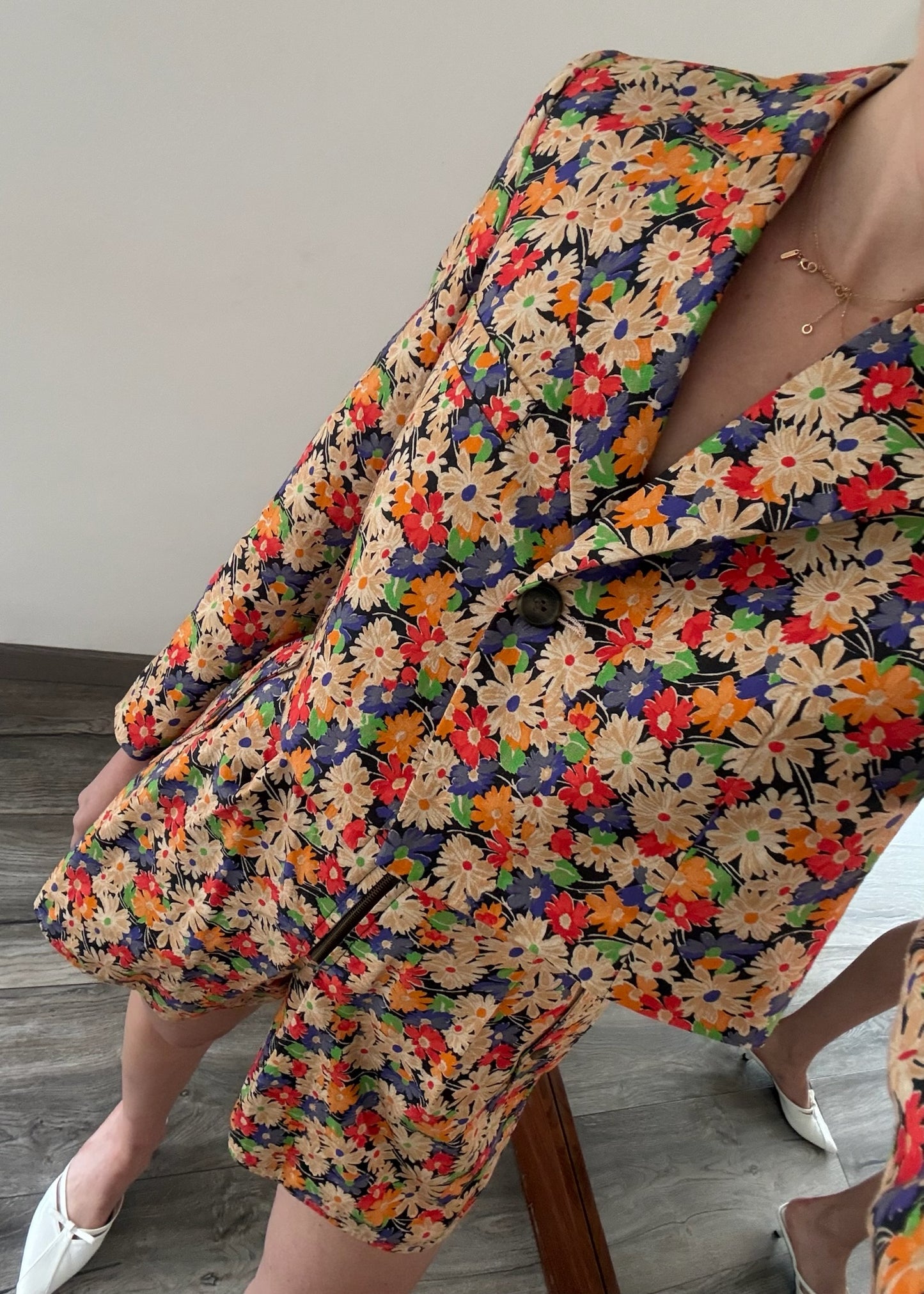 SET FLOREADO SACO Y SHORT