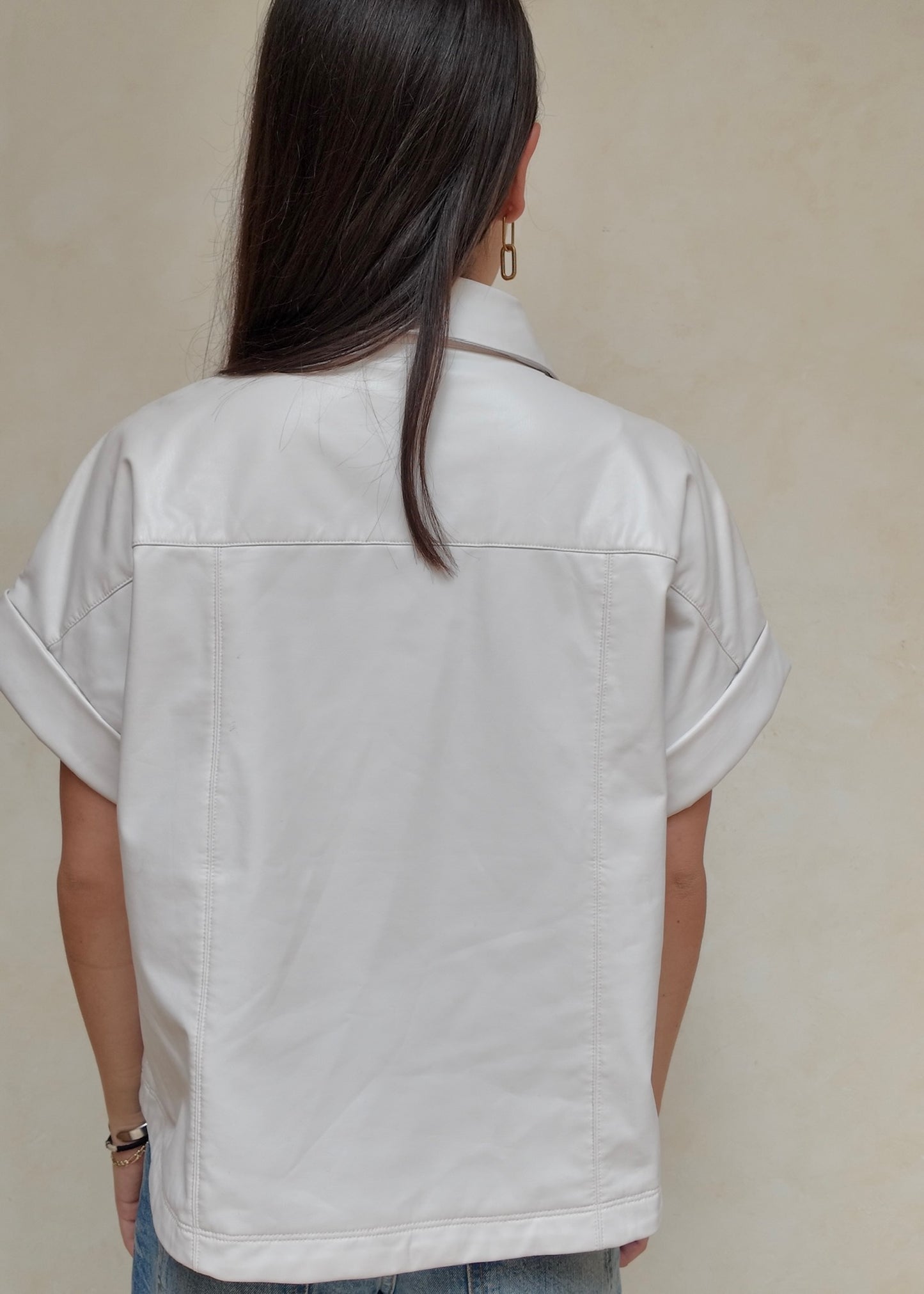 CAMISA CREMA DE FAUX LEATHER