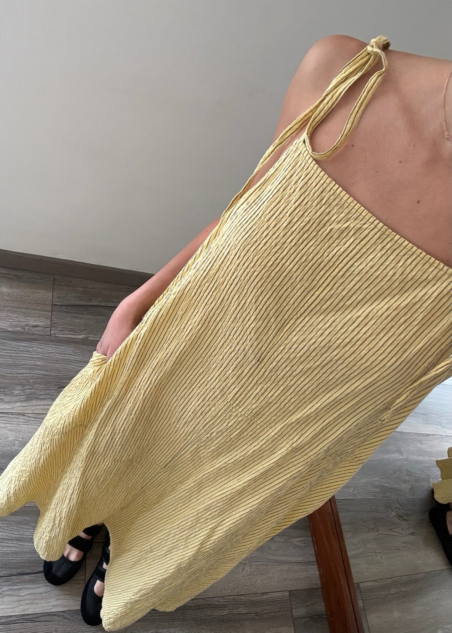 VESTIDO AMARILLO FLOWY