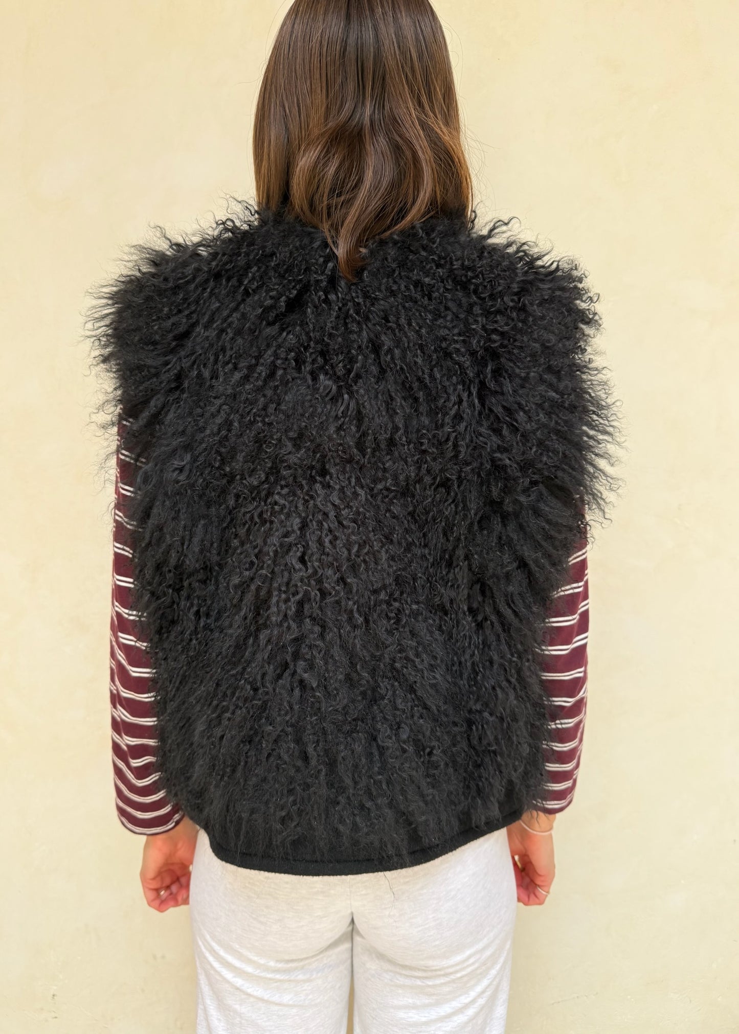 CHALECO NEGRO PELUCHE