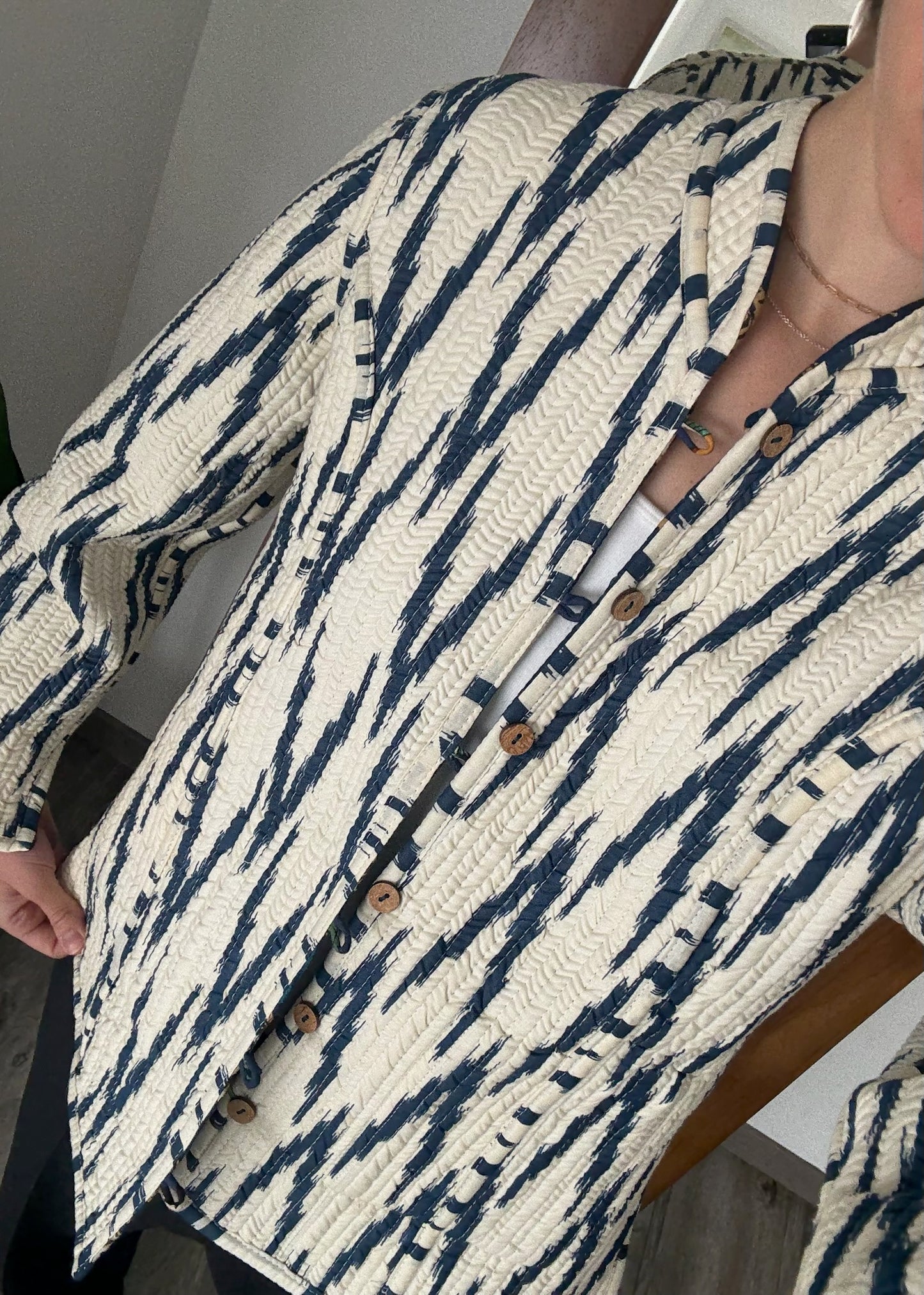 CHAMARRA CON PRINT TIGRES