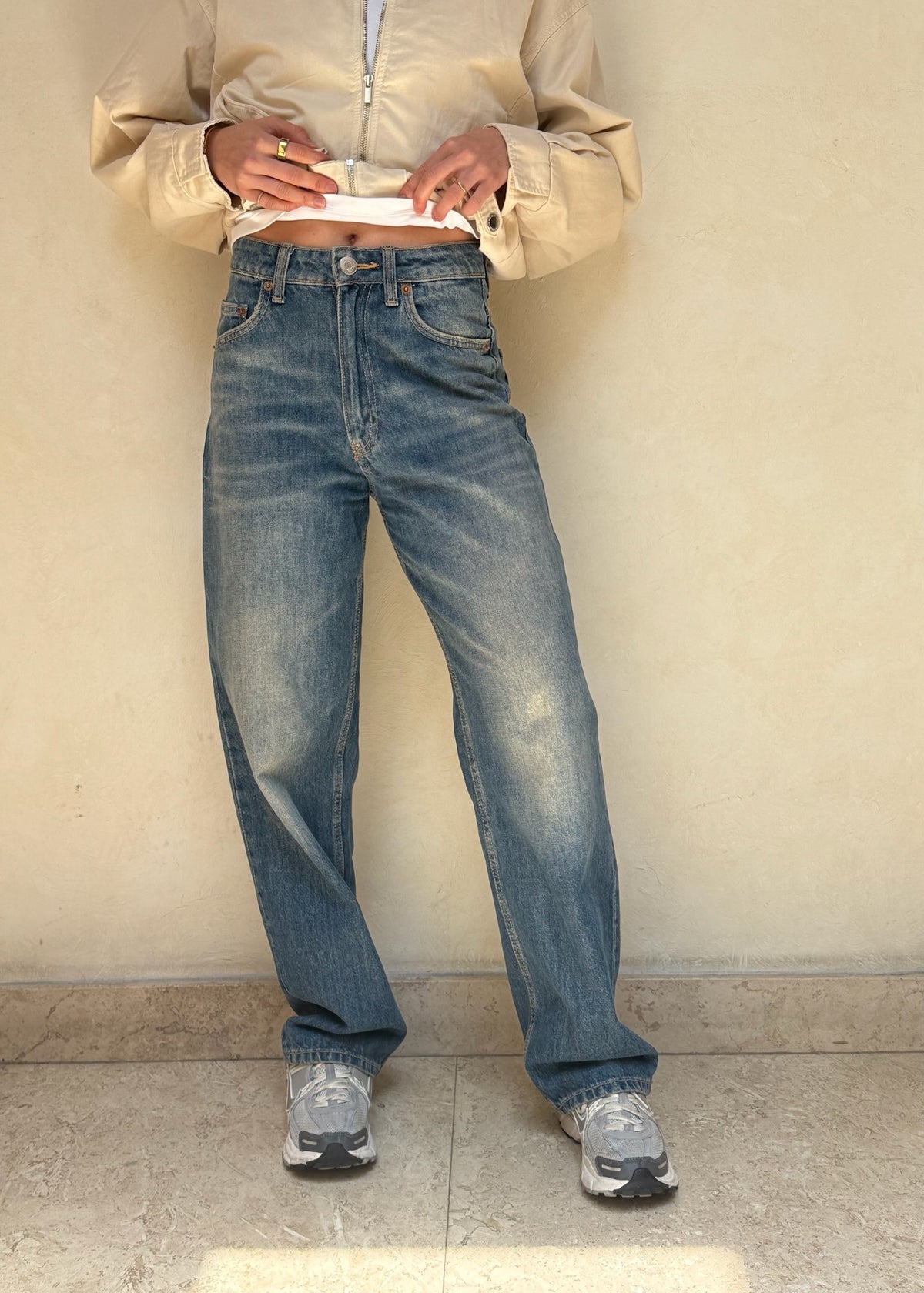 JEANS STRAIGHT HIGH RISE