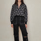 PANTALÓN NEGRO CON CORTES