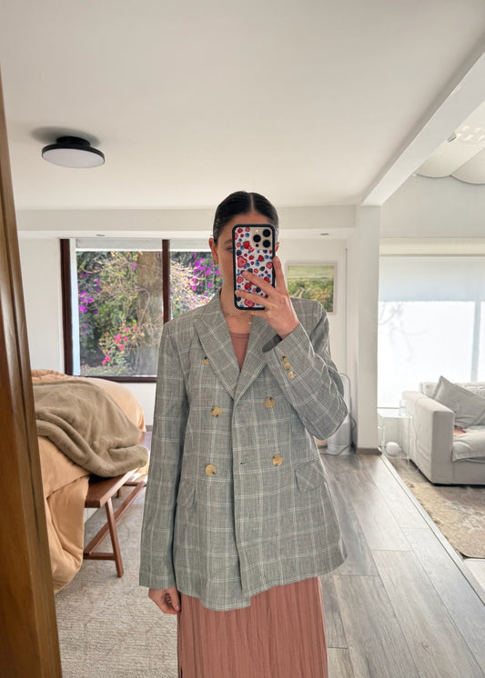 BLAZER GRIS DE CUADROS LIGERO