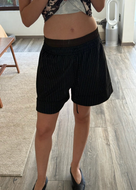 SHORTS PINSTRIPED NEGROS