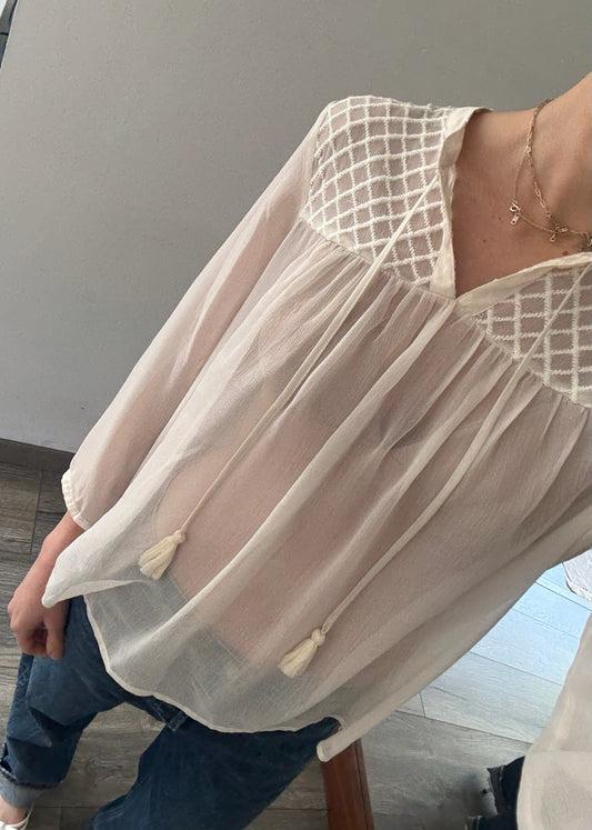 CAMISA SEE THROUGH CON BORDADO