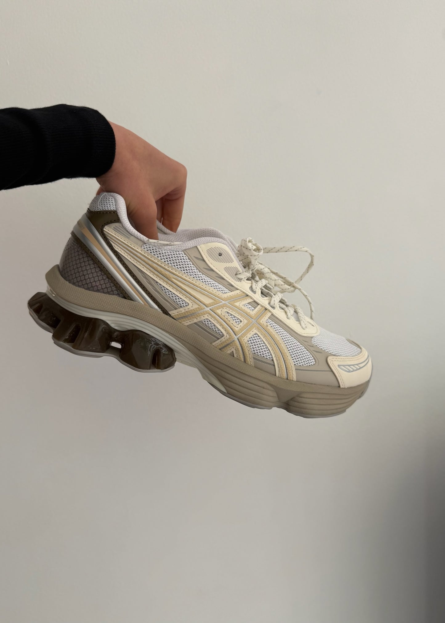 TENIS ASICS