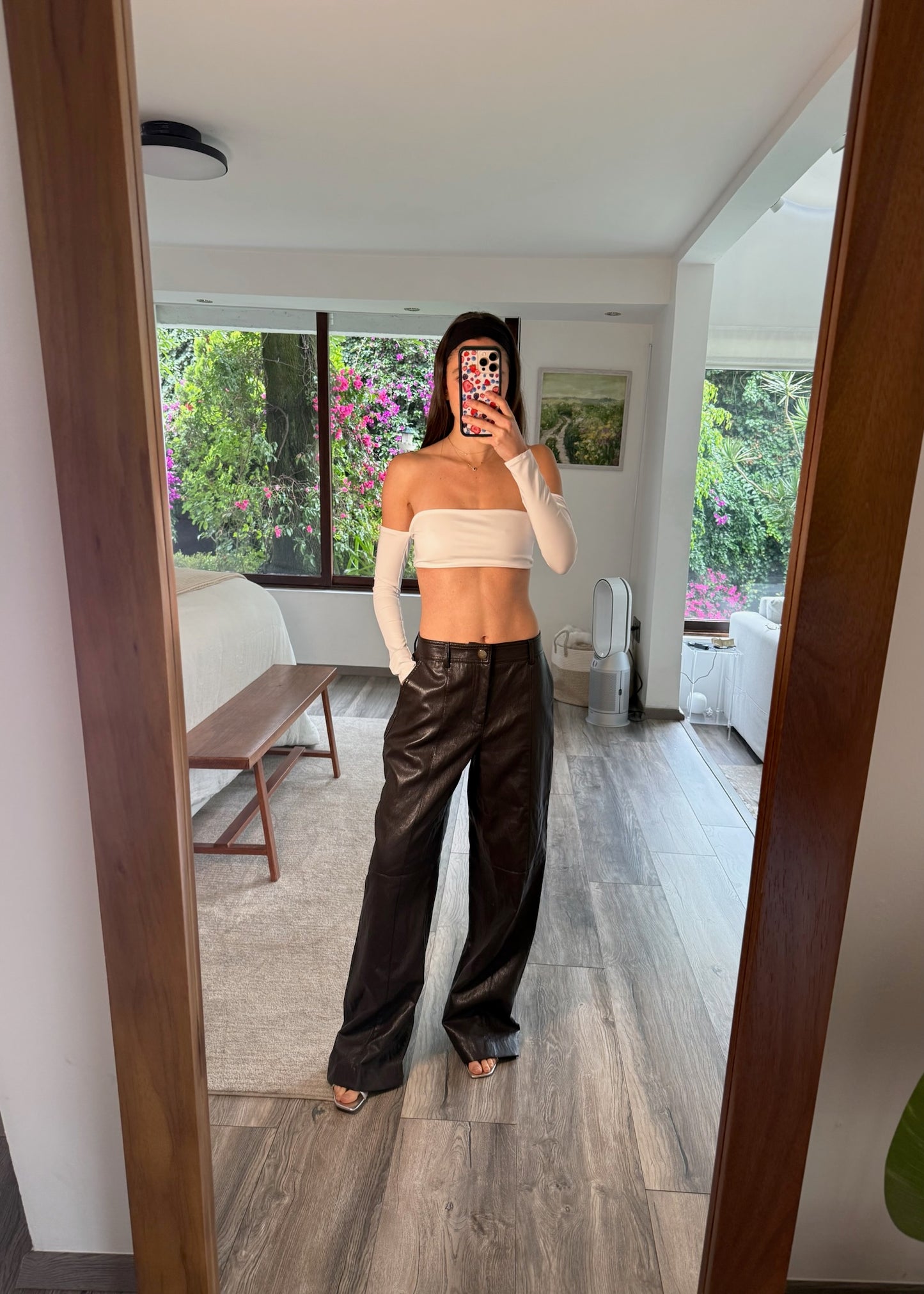 PANTALÓN DE FAUX LEATHER CAFÉ