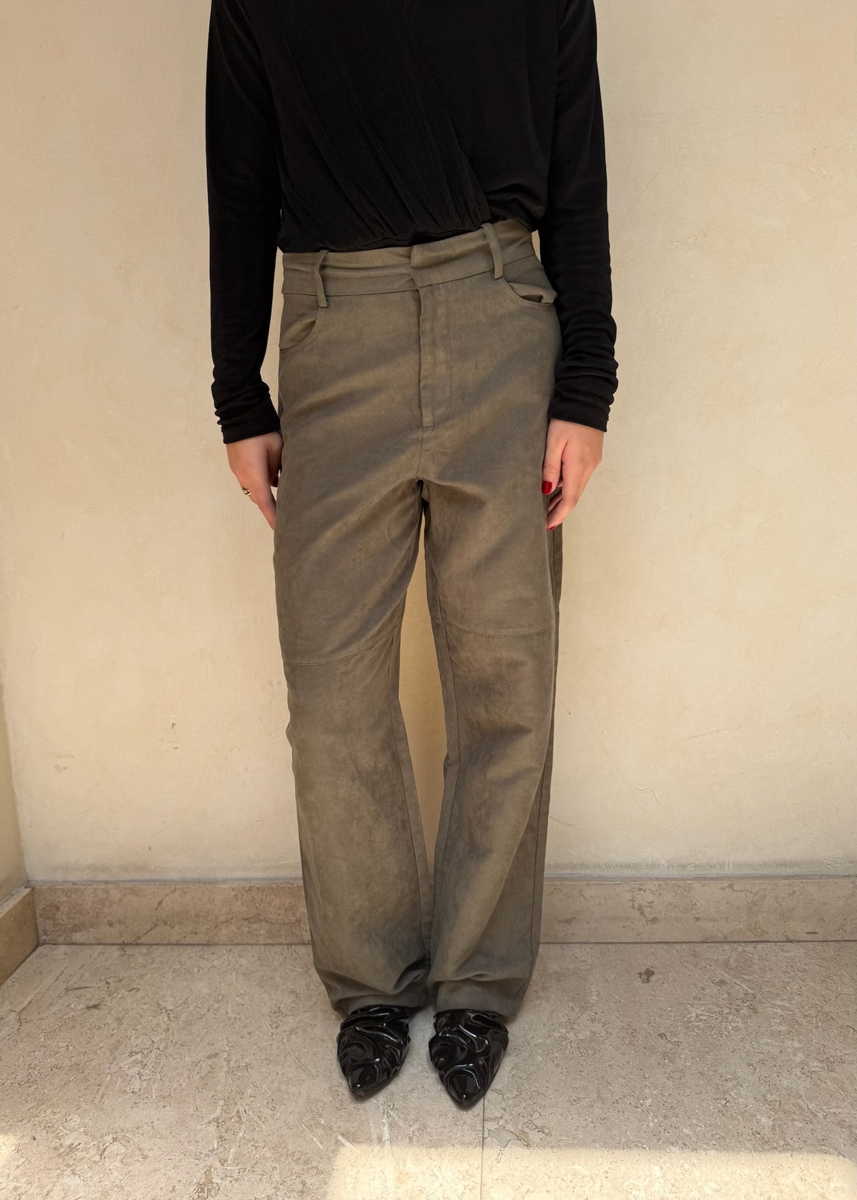 PANTALÓN TIPO SUEDE STRAIGHT