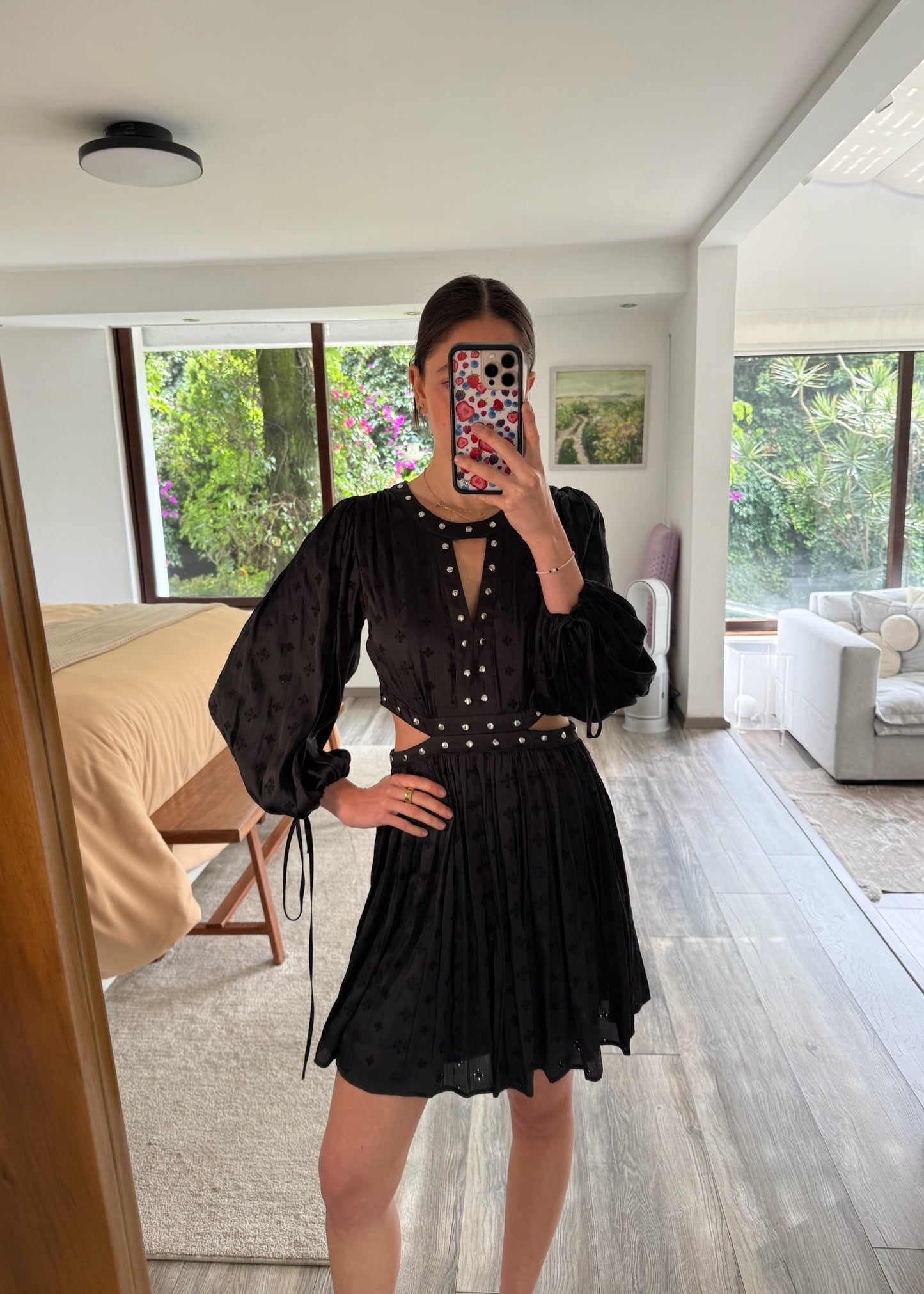 VESTIDO ESTOPEROLES Y CUT OUTS