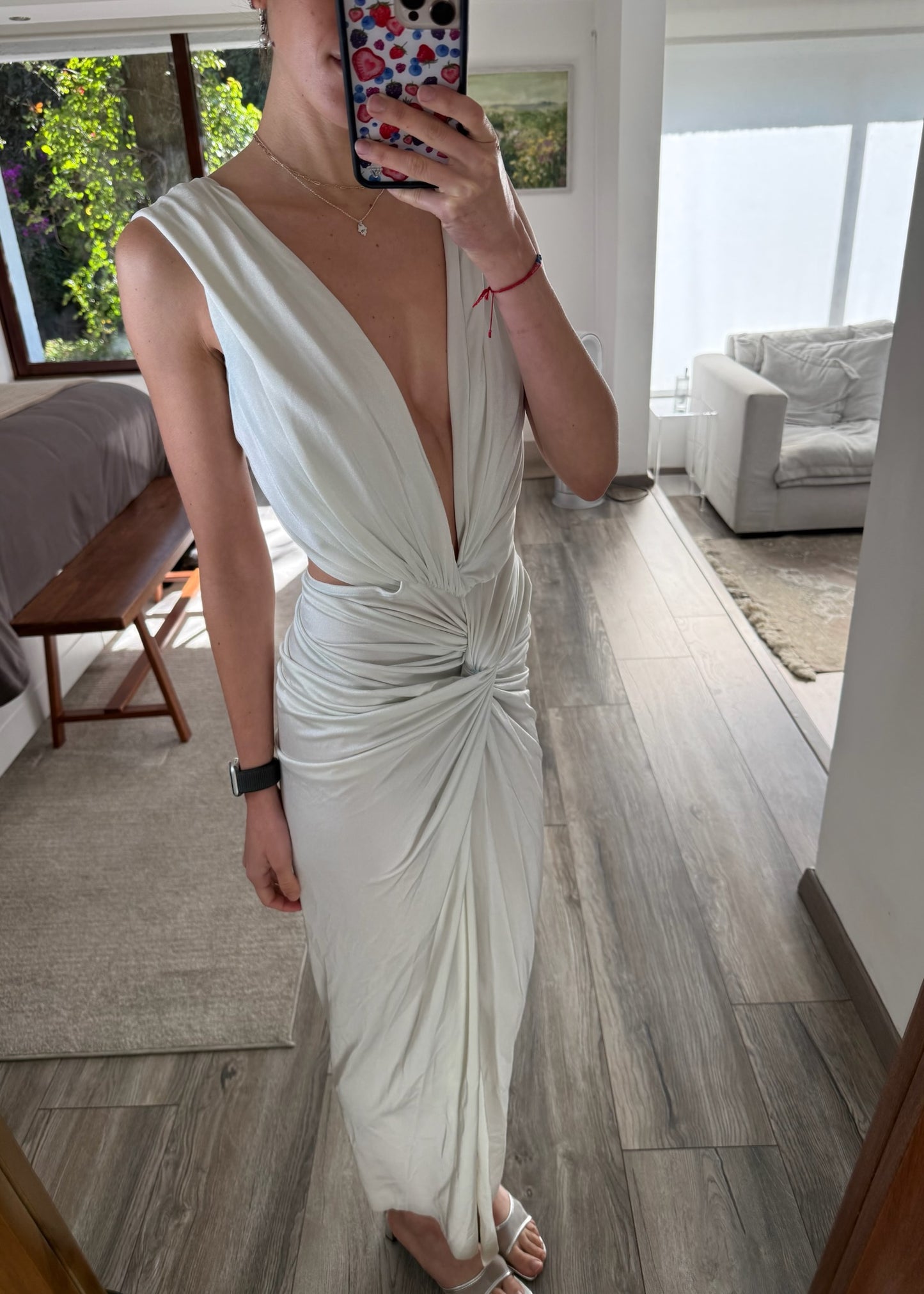 VESTIDO MIDI CON ESCOTE SUPER LIGHT BLUE