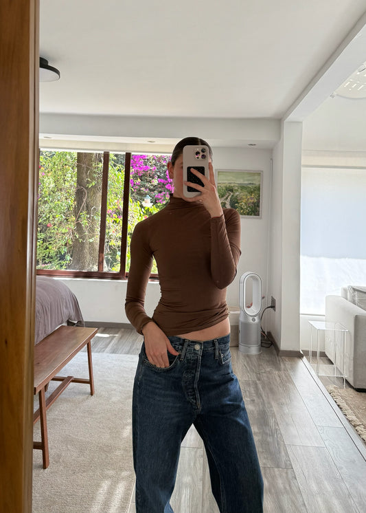 BLUSA CAFÉ SEAMLESS MAGA LARGA