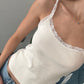 TANK TOP CREMA CON ENCAJE