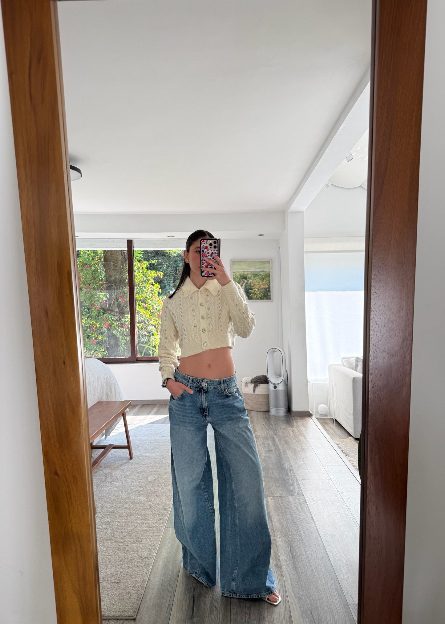 CARDIGAN CROPPED CON DIAMANTES