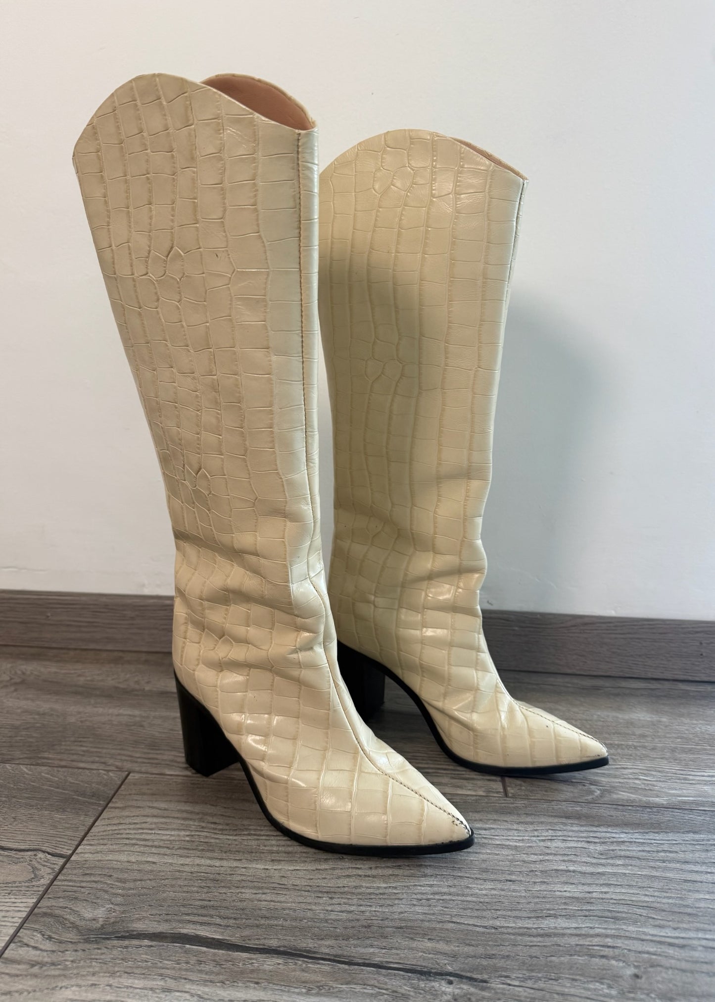 WIDE CROCO BOOTS
