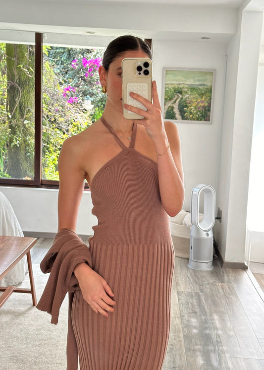 VESTIDO MIDI KNIT CON MANGAS