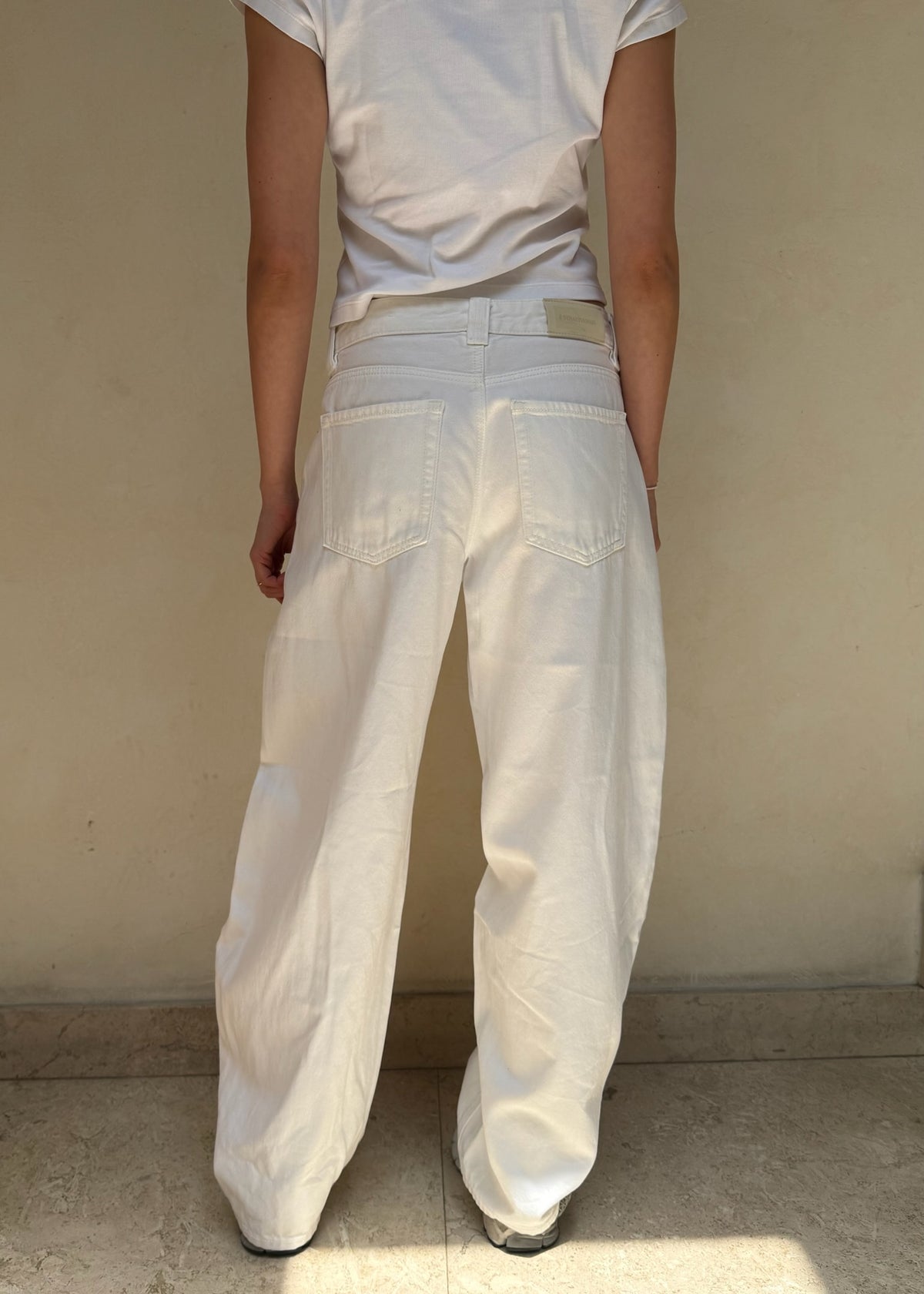 JEANS BLANCOS BARREL