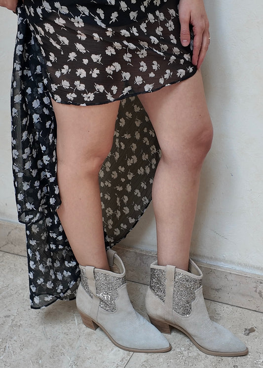 COWBOY BOOTS