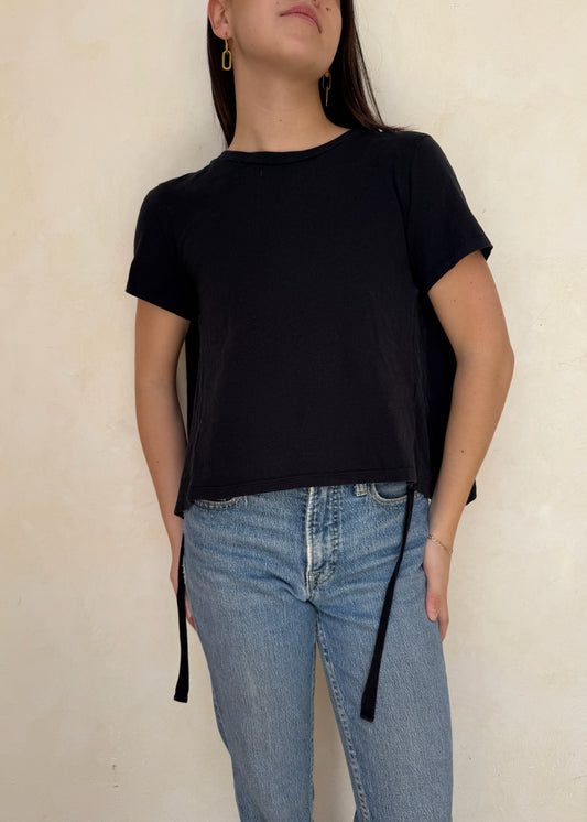NOT YOUR BASIC TEE NEGRA