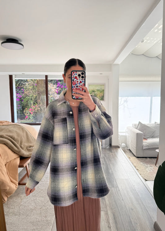 SHACKET DE CUADROS MORADA