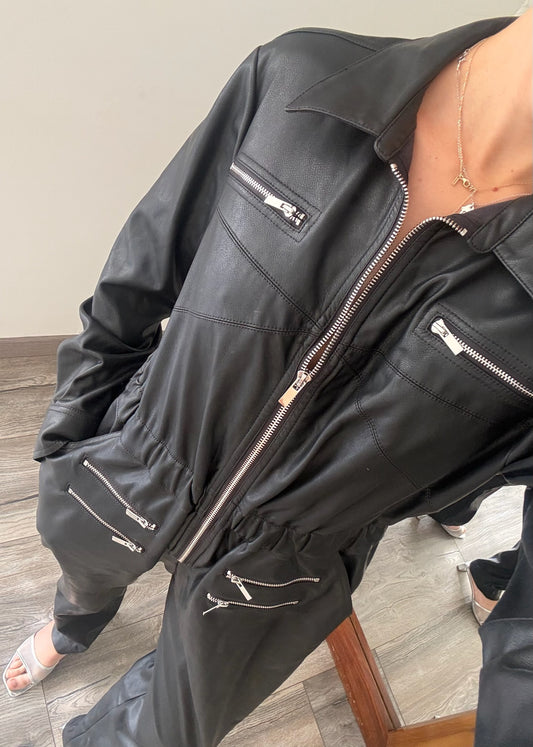 JUMPSUIT NEGRO FAUX LEATHER