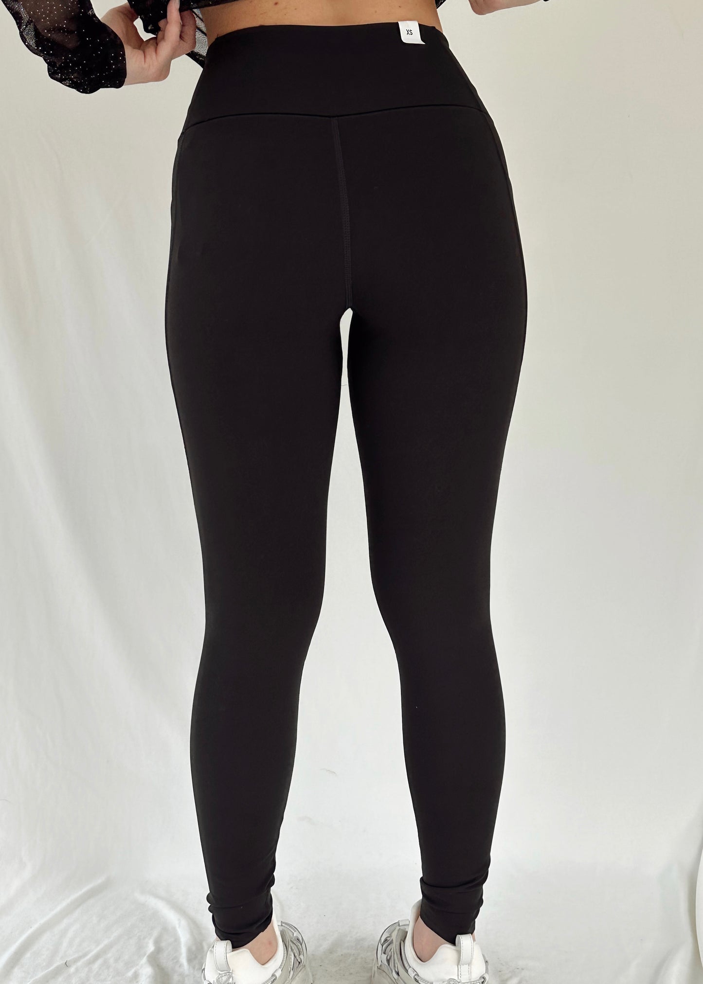 BLACK COMFY LEGGINGS