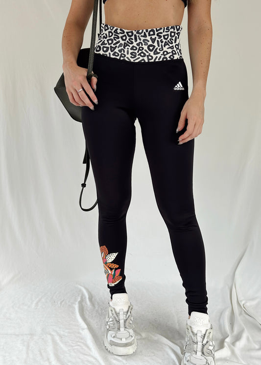 BLACK LEGGINGS WITH PRINT