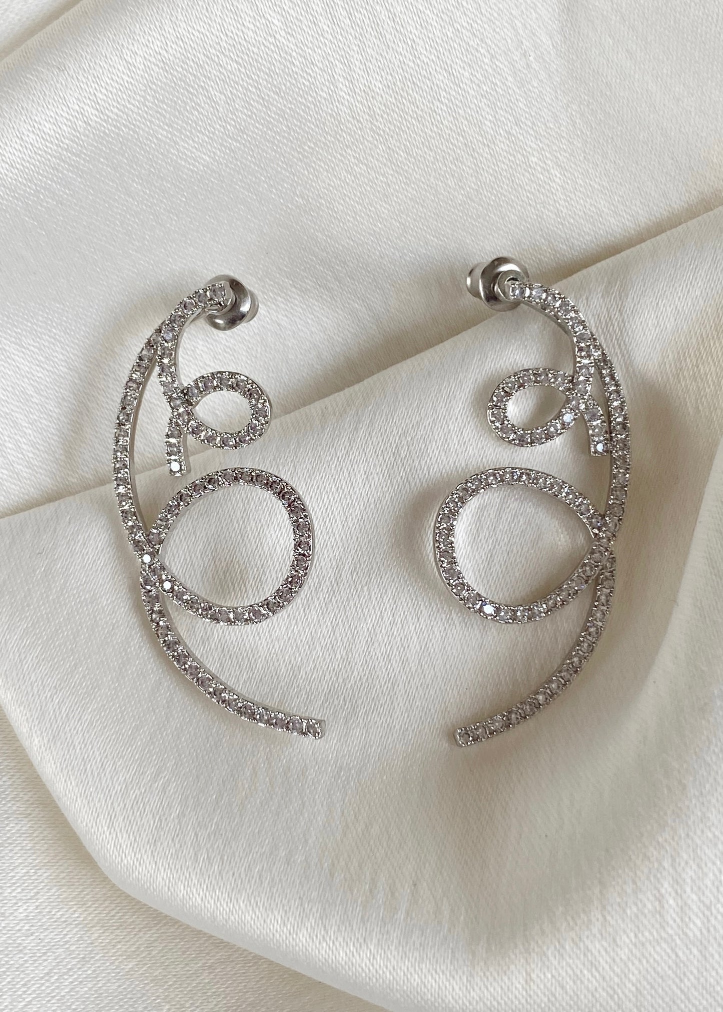 SHINY SPIRAL EARRINGS